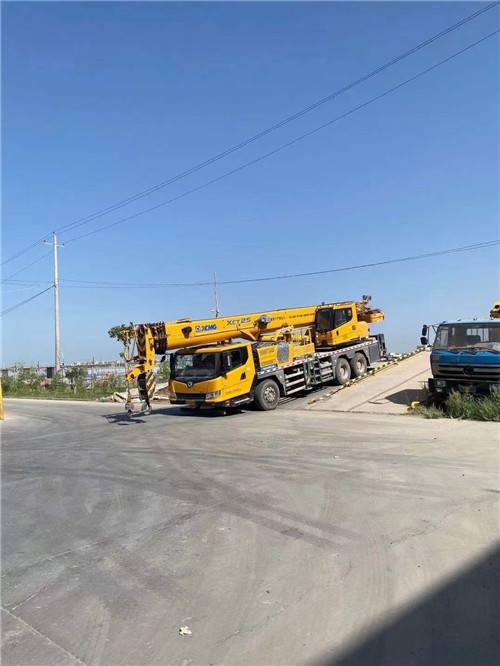 宿城区吊车作业时，可能会产生哪些额外收费项目？